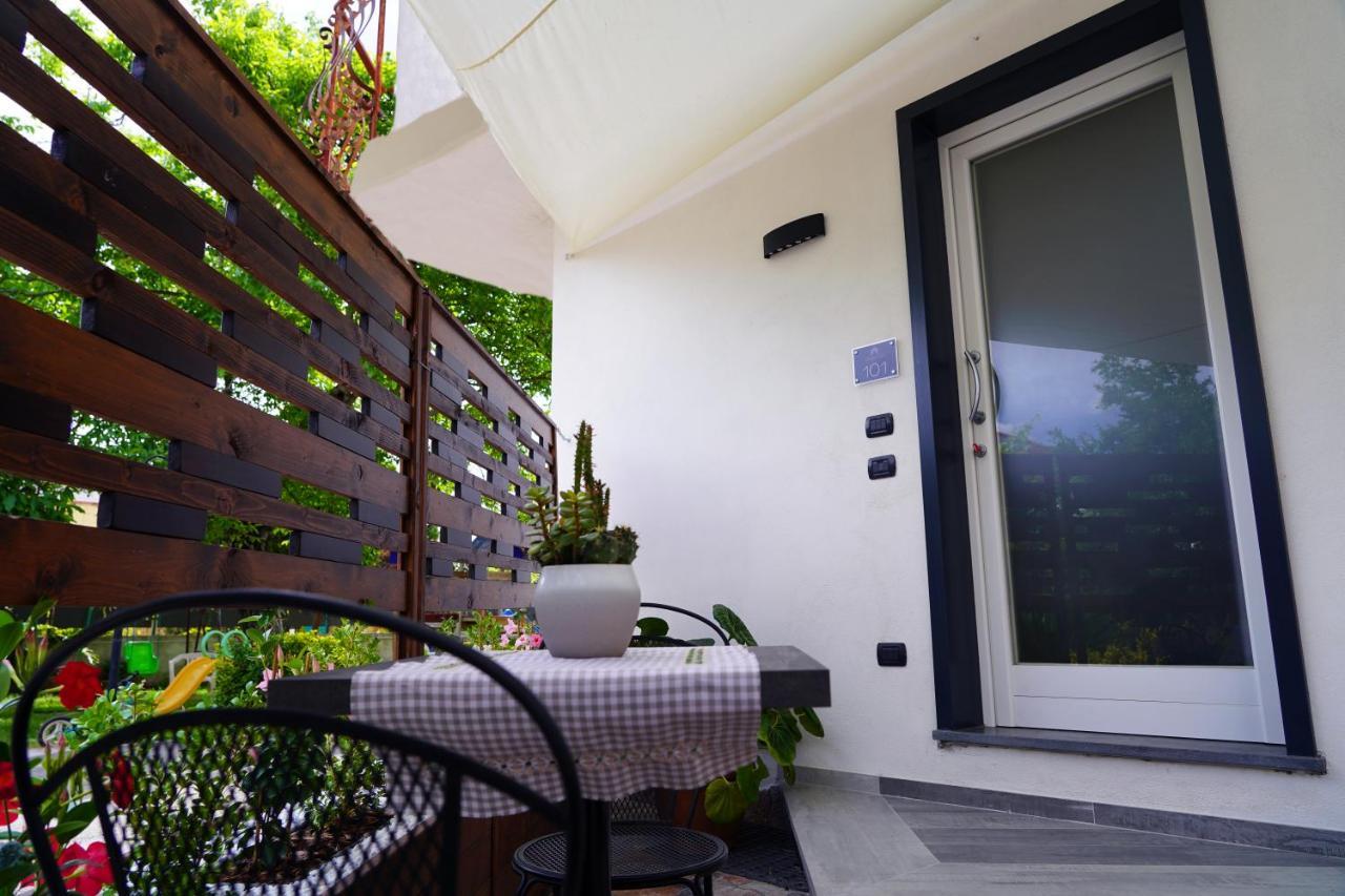 Familiainn Rooms & Apartments Pompeia Exterior foto
