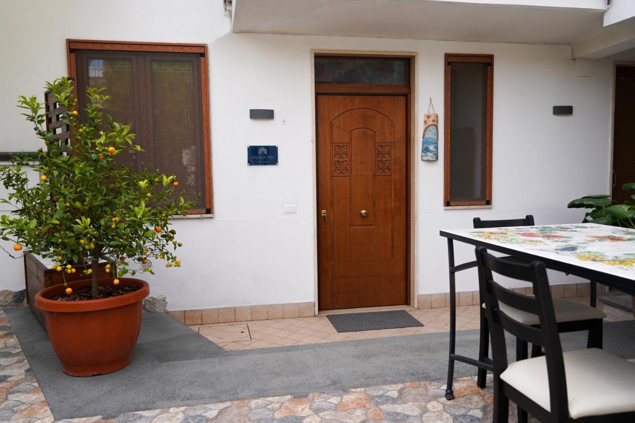 Familiainn Rooms & Apartments Pompeia Exterior foto